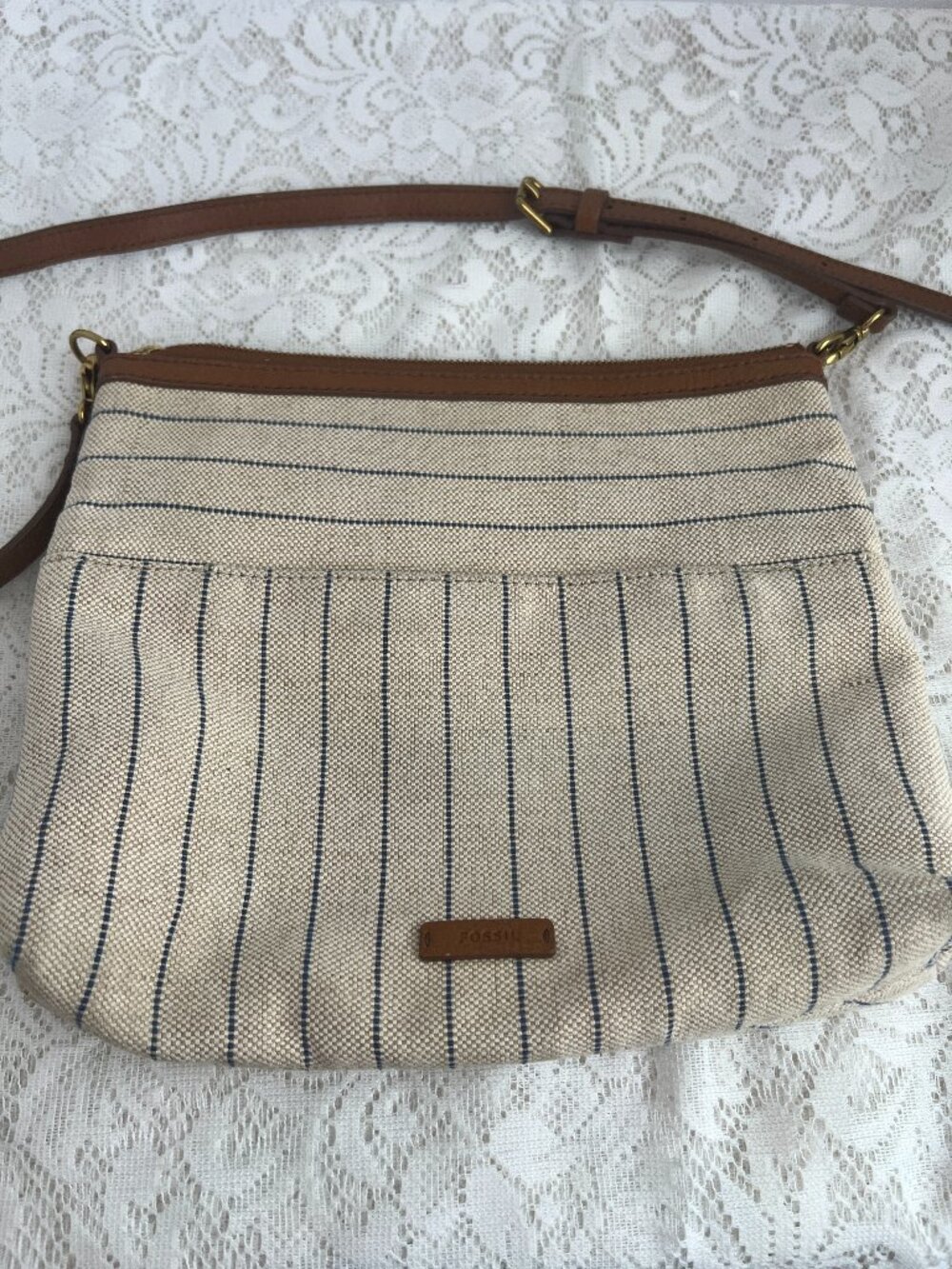 Fossil Striped Canvas Crossbody Bag Cream Navy Blue Brown Trim Adjustable Strap